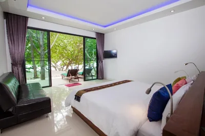 Beach Front Villa - Outdoor Bathroom — Paradise Resort Phi Phi